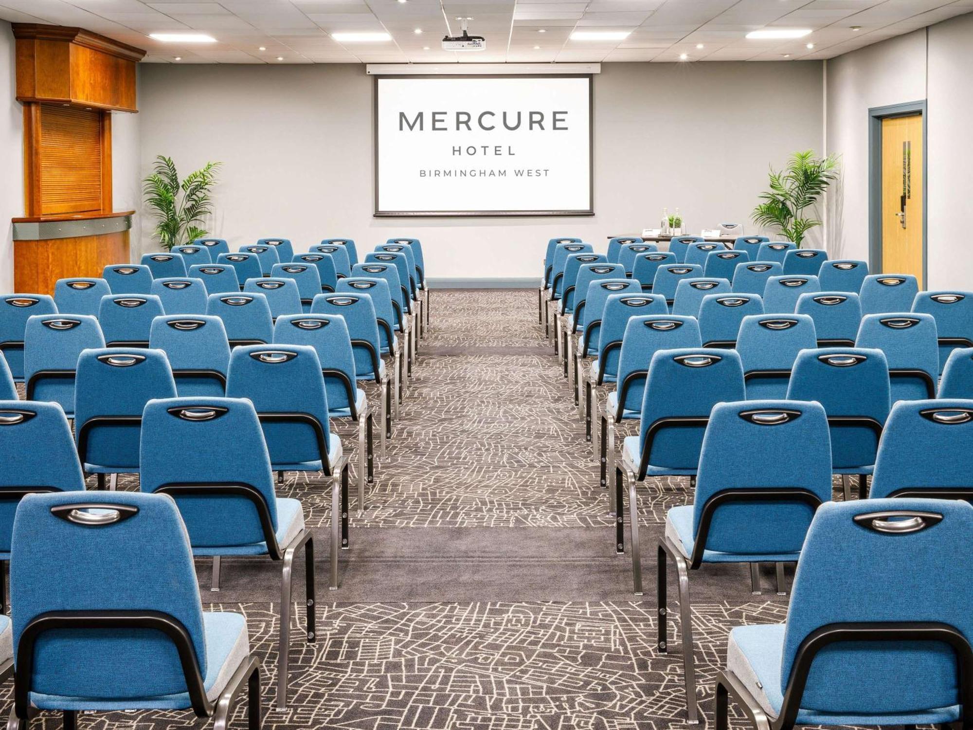 Mercure Birmingham West Hotel West Bromwich Exterior photo