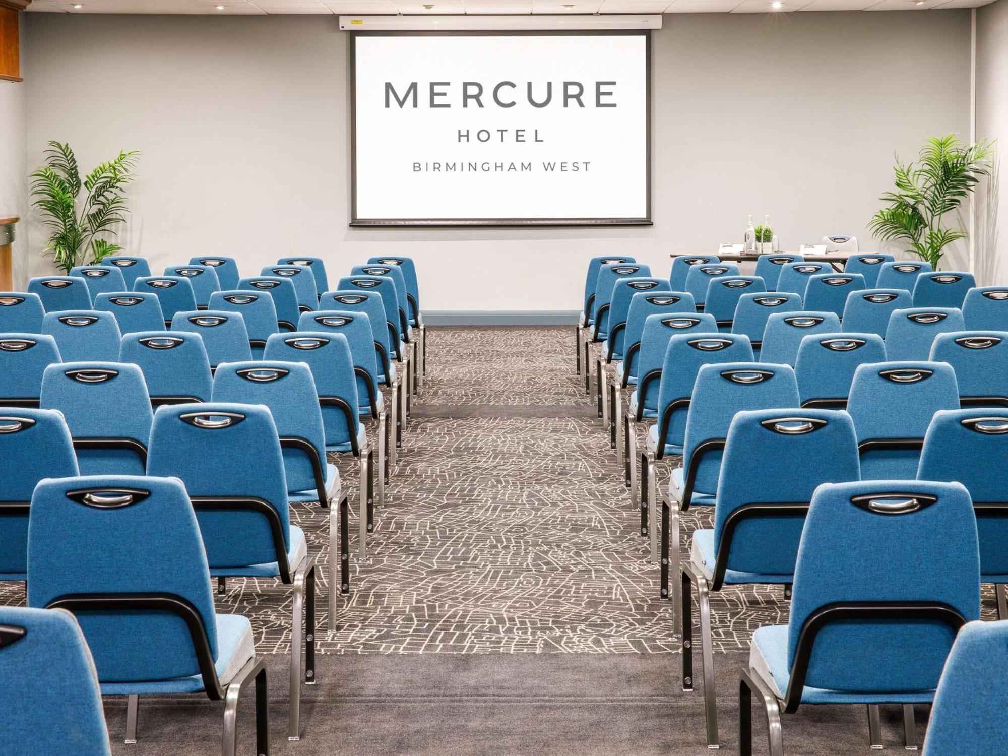 Mercure Birmingham West Hotel West Bromwich Exterior photo