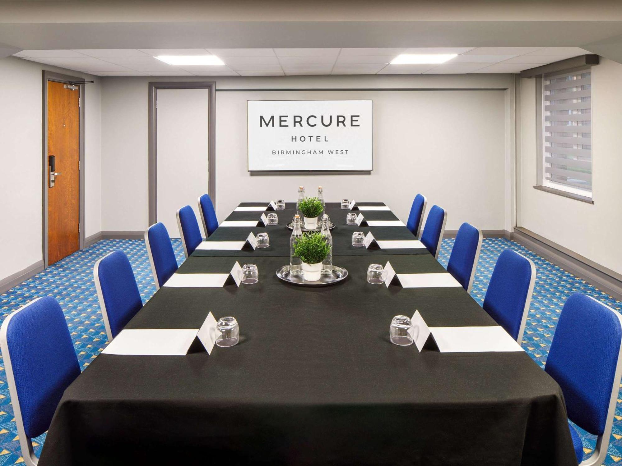 Mercure Birmingham West Hotel West Bromwich Exterior photo