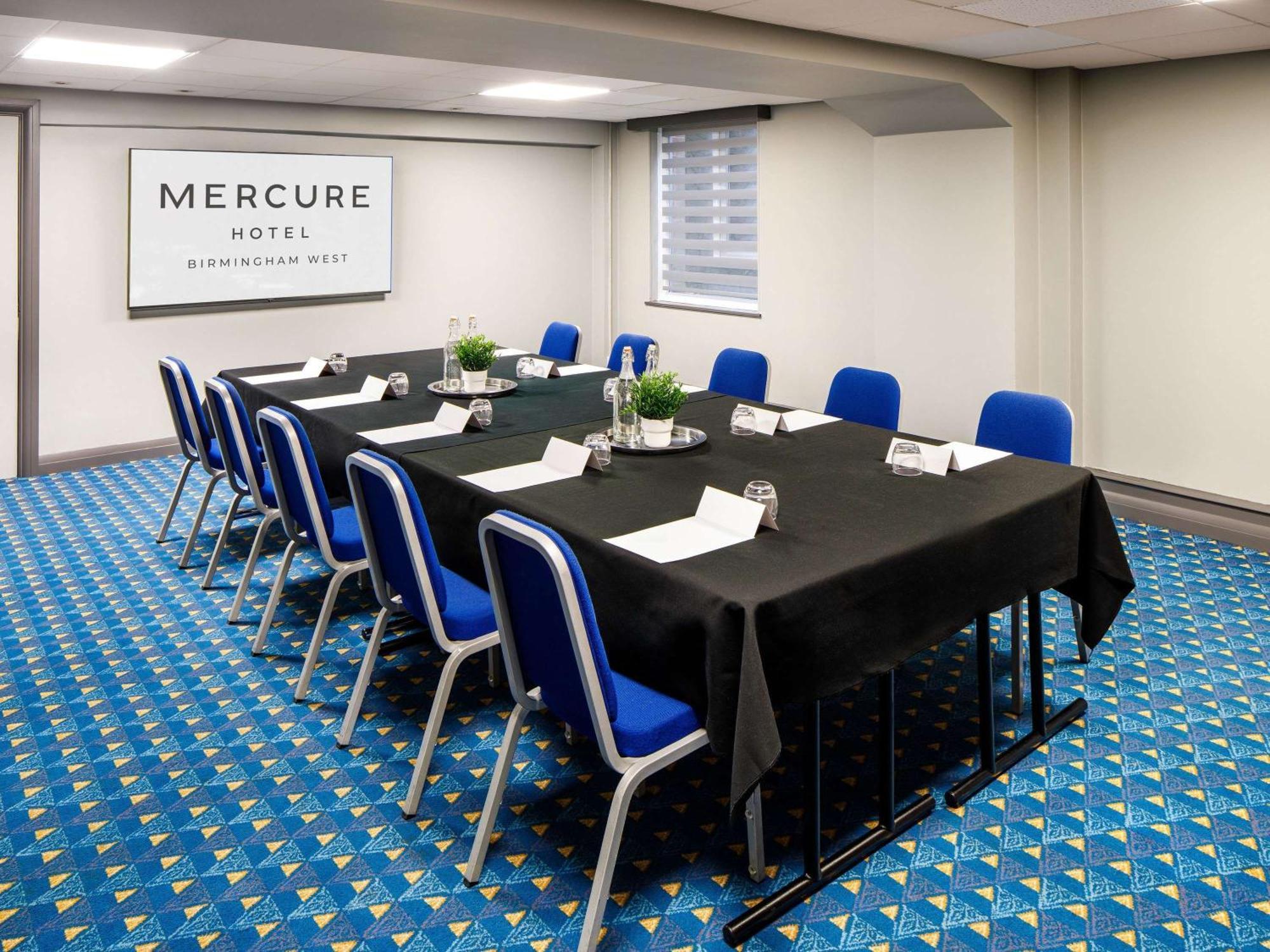 Mercure Birmingham West Hotel West Bromwich Exterior photo
