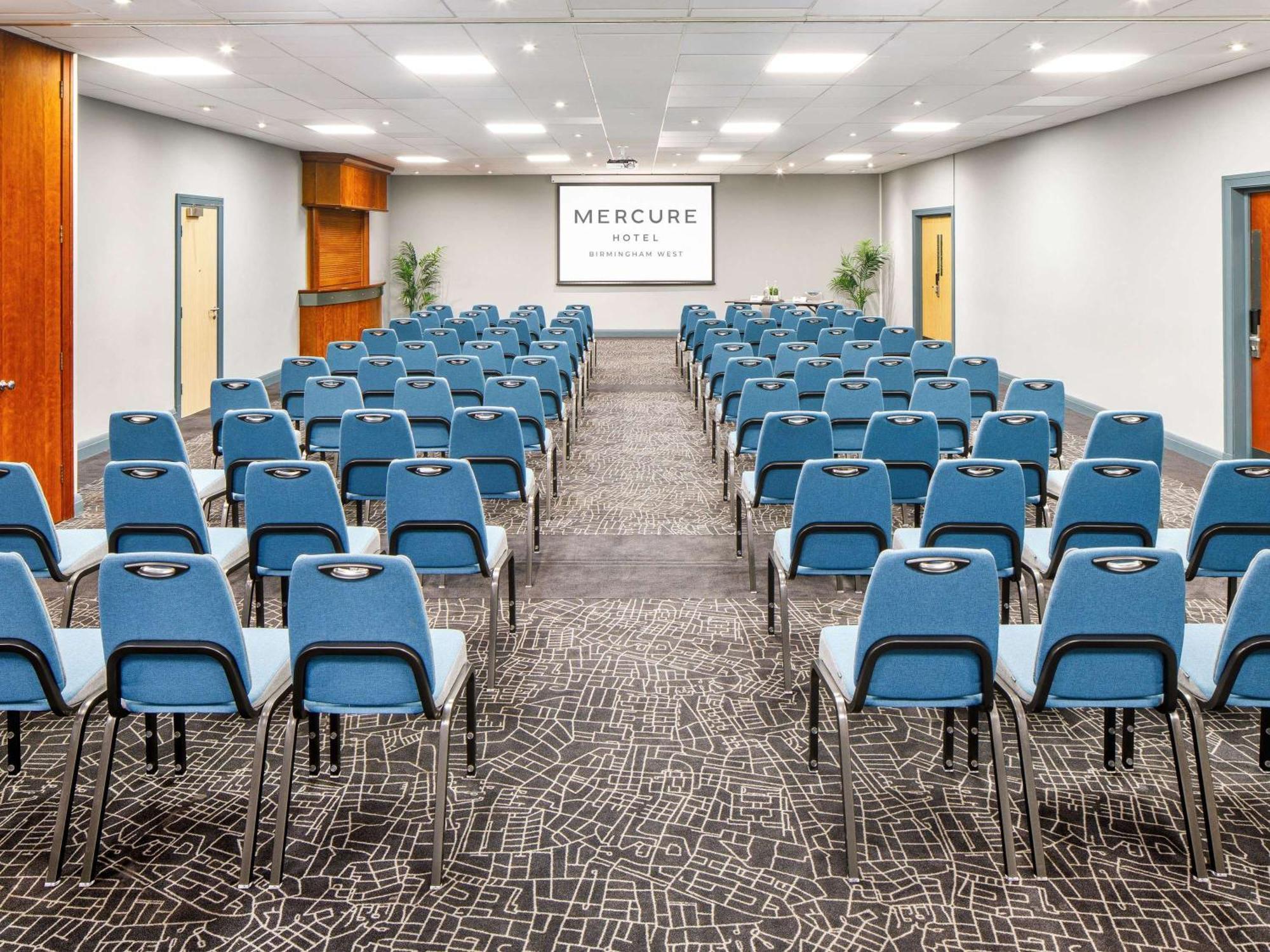 Mercure Birmingham West Hotel West Bromwich Exterior photo